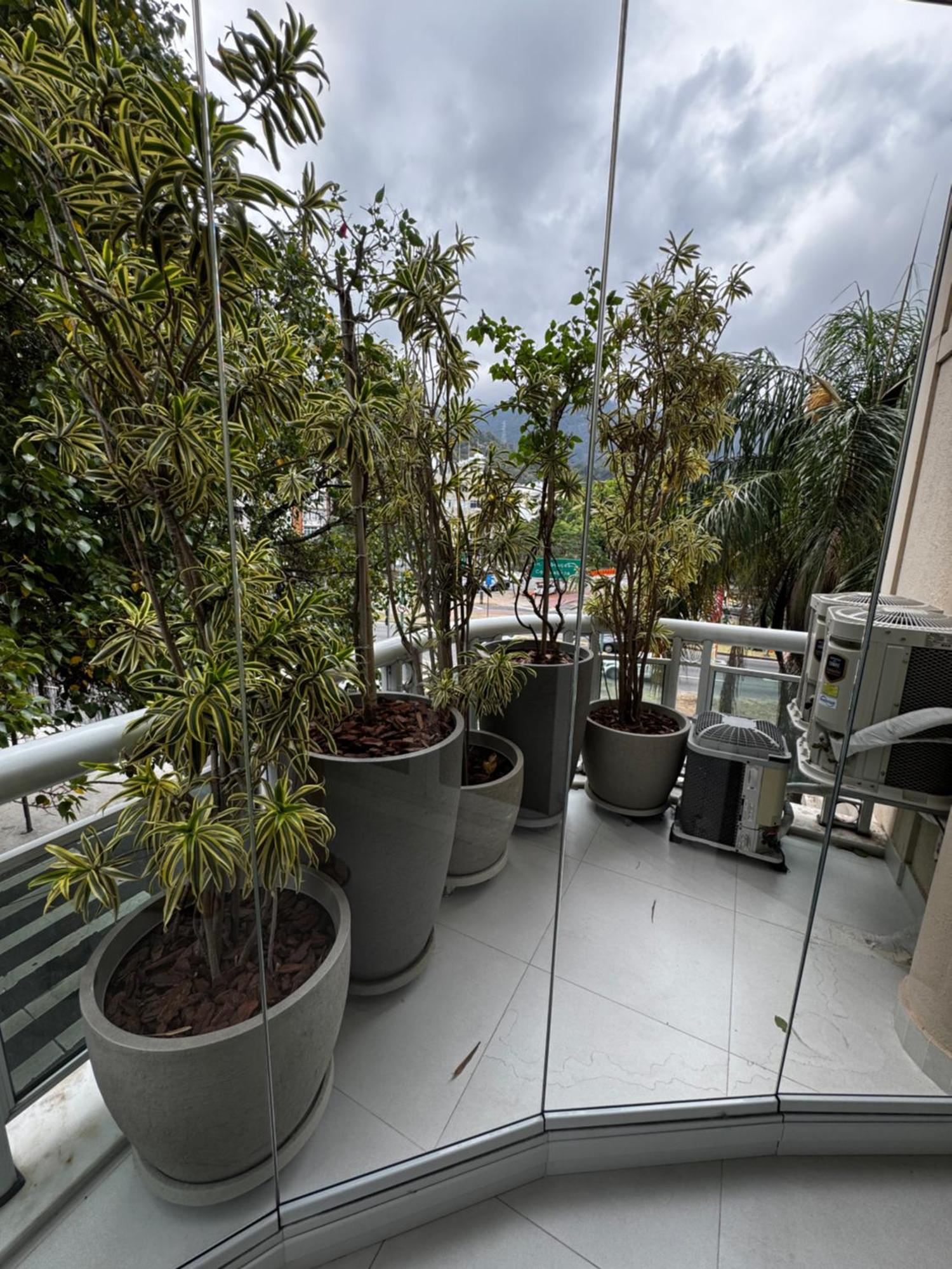 Duplex Leblon Com Garagem Vista Cristo - 1 Apartamento