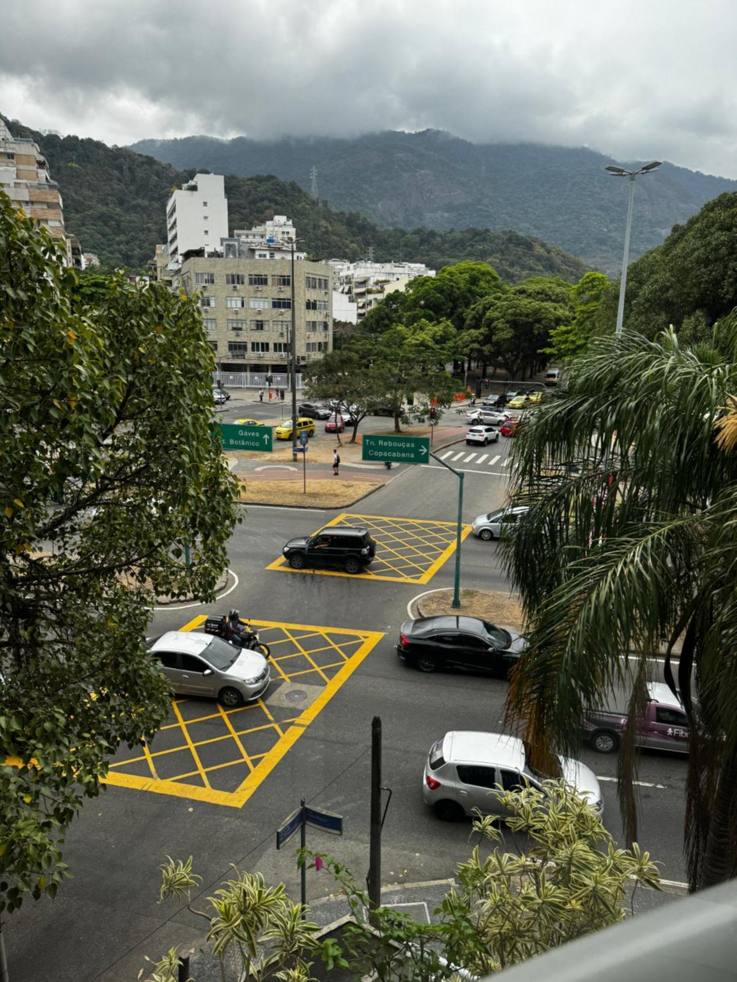 Apartamento Duplex Leblon Com Garagem Vista Cristo - 1 Rio de Janeiro